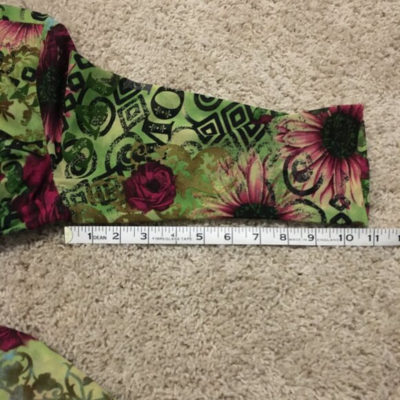 Y2K 'Save The World' Retro Flowers + Text Printed Mesh Top - Picture 16 of 16